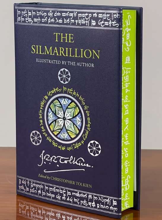 The Silmarillion - Illustrated by JRR Tolkien
