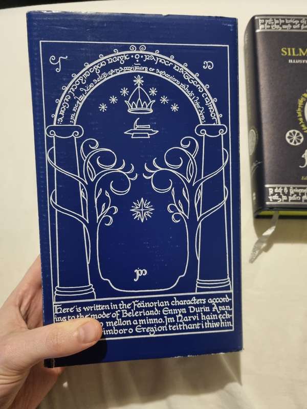 The Silmarillion - Illustrated by JRR Tolkien