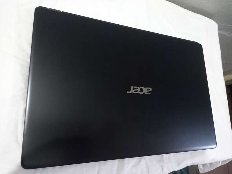 Acer Core i3-10th Gen 8gb Ram 512 Solid State Drive
