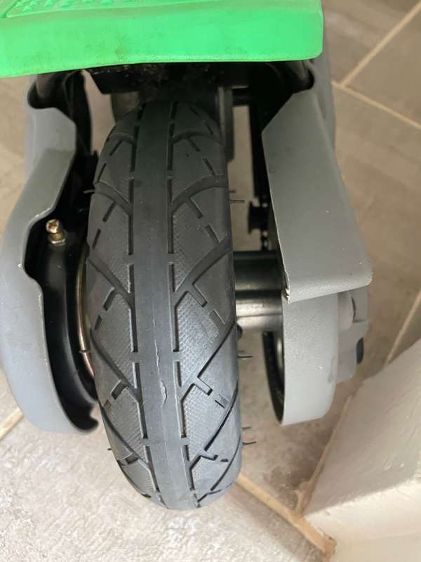 Zingo x200 electric scooter with brand new battery