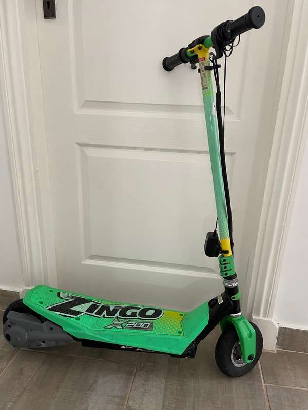 Zingo x200 electric scooter with brand new battery