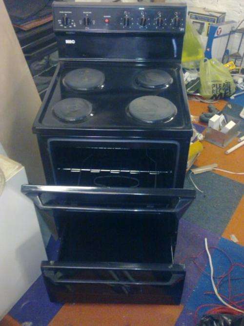 KIC (by Whirlpool) 625 STD BLACK - 4  plate with oven and drawer