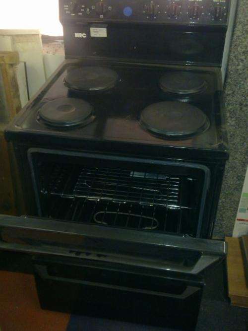 KIC (by Whirlpool) KPE M4 STD BLACK - 4  plate with oven and drawer
