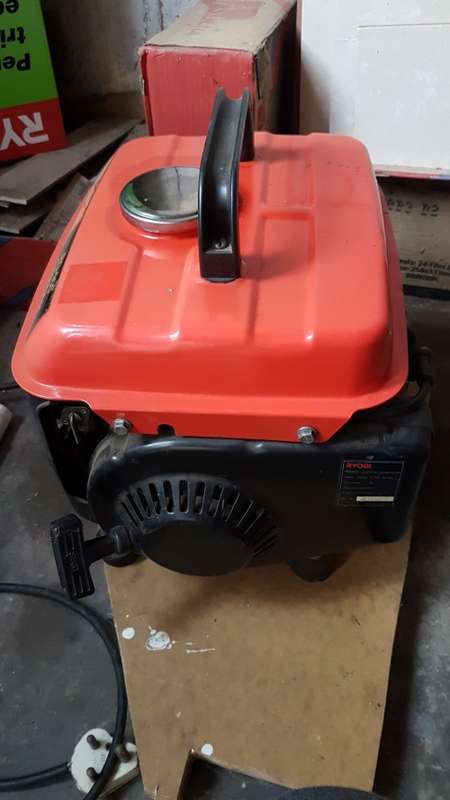 Ryobi 650 watt petrol generator