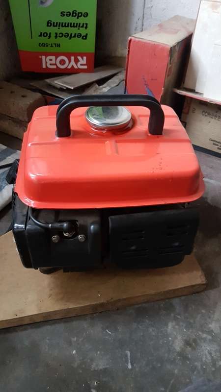 Ryobi 650 watt petrol generator