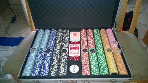 1000 Piece Poker Chip Set, Octagon Poker Table Top & Card Shuffler