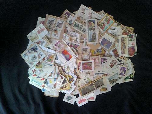 RSA. More than 1000 used stamps on paper. Duplications. Nice cancellations.