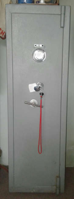 Safe - floor-mount