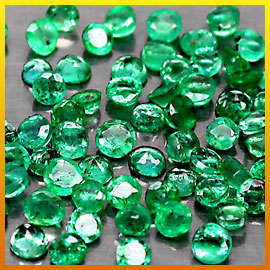 ***LOT 24 pieces approx 2mm COLOMBIAN EMERALDS****