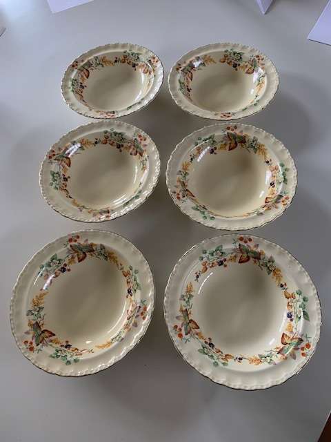 Grindley set of 6 dessert bowls with flower motif - one has been repaired