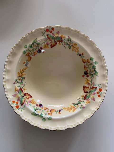Grindley set of 6 dessert bowls with flower motif - one has been repaired