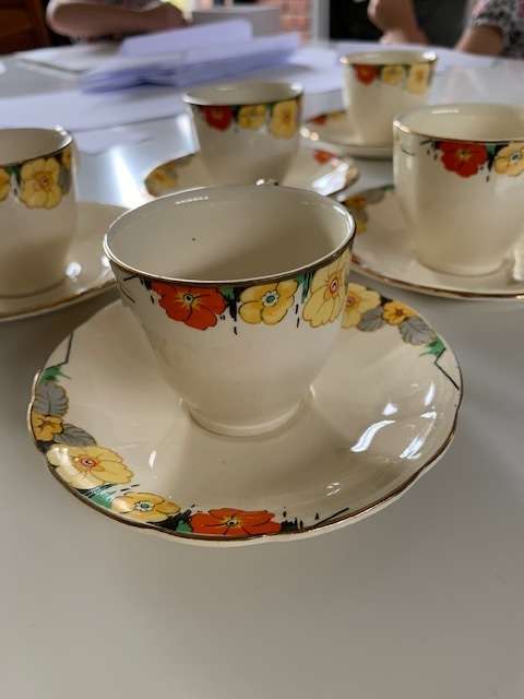 Beautiful Alfred Meakin demitasse set with milk jug