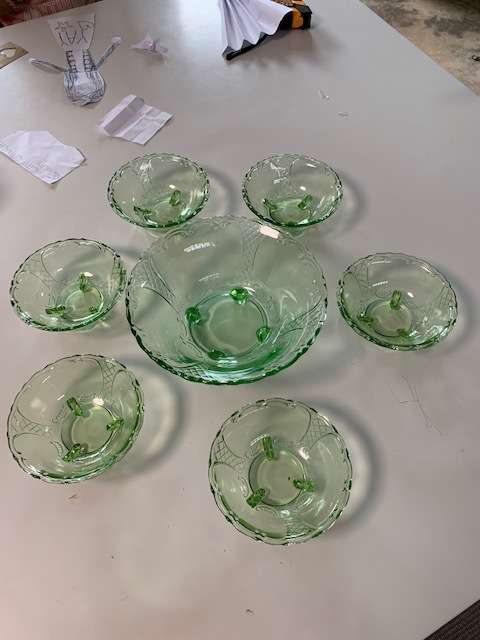 Magnificent pale green art deco glass dessert set - 7 pieces for one bid