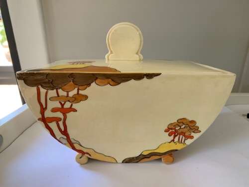Clarice Cliff Biarritz lidded bowl - repaired