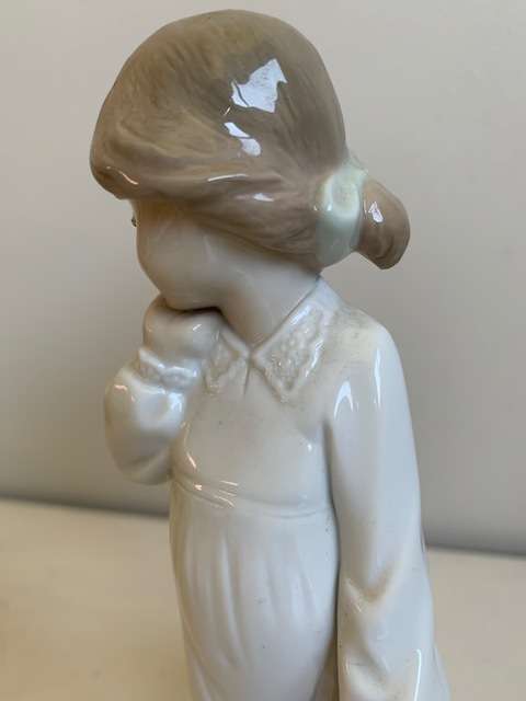 Beautiful Nao by Lladro figurine no #1108