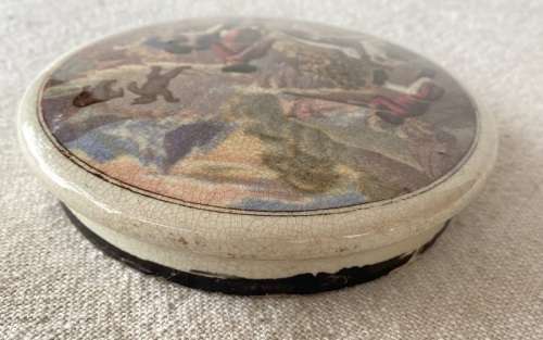SMALL-SIZE PRATT POT LID OF BEAR HUNTING
