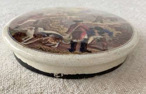 SMALL-SIZE PRATT POT LID OF BEAR HUNTING