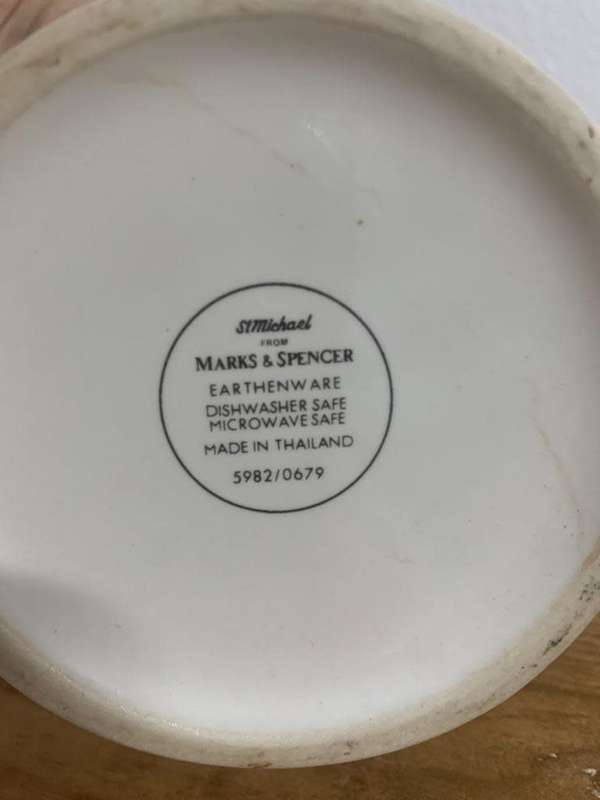 #87 Marks and Spencer mug - golf theme (chipped)