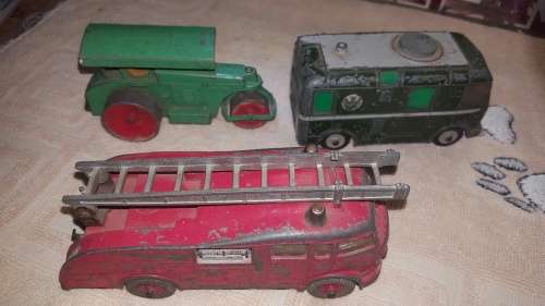 3 x vintage dinky models