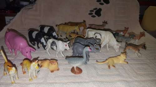 large vintage animal set
