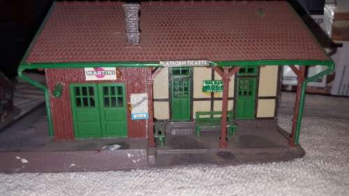 2x vintage railway building lot.