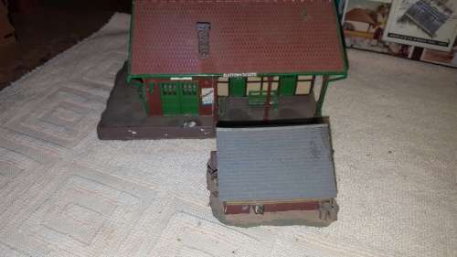 2x vintage railway building lot.