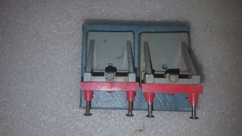 boxed pair of hornby buffer stops