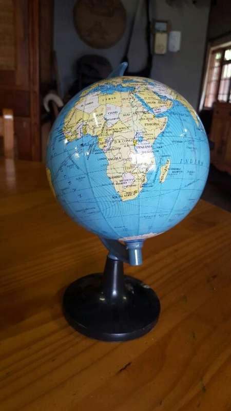 Collectors vintage world globe in good condition.