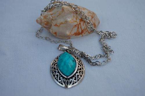 TURQUOISE RESIN SILVER NECKLACE