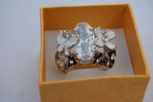 BIG CUBIC ZIRCONIUM WITH WHITE AND BLACK FLOWER BUTTERFLY ENAMEL RING SIZE 9 FOR FUNNY DRESS QUEEN