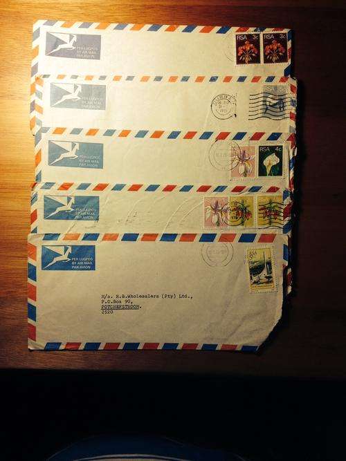 Lot2 5x Airmail covers from 1975 to 1976