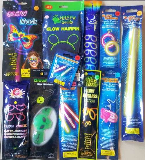 11 Assorted Glow Sticks == Bid per packet