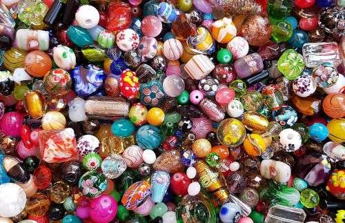 Don't Miss Out  ** Massive 4 Kg **Mix Lot **  ** 7314 Piece**  Assorted Bead**