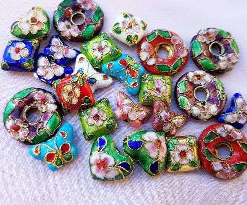 Don't Miss Out  ** Massive 4 Kg **Mix Lot **  ** 7314 Piece**  Assorted Bead**