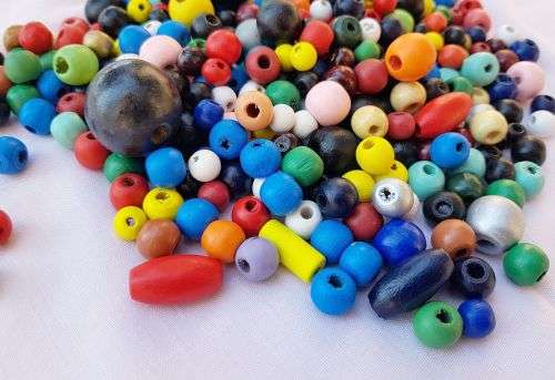 Don't Miss Out  ** Massive 4 Kg **Mix Lot **  ** 7314 Piece**  Assorted Bead**