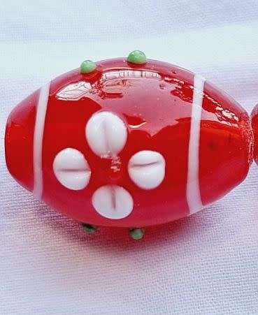 *Clearance Sale*1Pc x (+/-20x13mm)  Red With White Flower Detail Oval  Lampwork