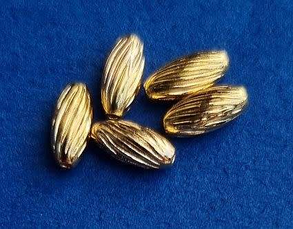 10pc x (8x4mm) Corrugated Oval Gold Plated Spacer Beads