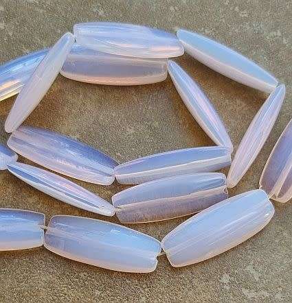 *Clearance Sale*1 Strand  Opalite Beads / Pink  (Bead Size +/- 29 x 11mm) 13Pcs