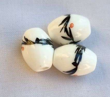 *Clearance Sale*4pc x (14x10mm) White / Painted / Black /  Grey / Oval Porcelain Beads