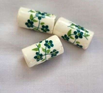 *Clearance Sale**4pc x (17x9mm) White / Painted / Green / Flowers / Tube Glass Beads