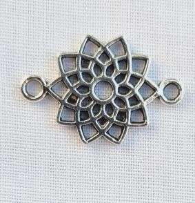 *Clearance Sale*4 pc (21x15mm) Flower Tibetan Style Metal Connector