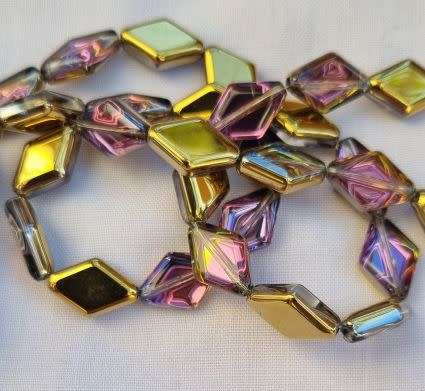 *Clearance Sale*10pc  (15x10mm) Gold / Pink  / Multi Color / Diamond Shape/ Electroplate Glass