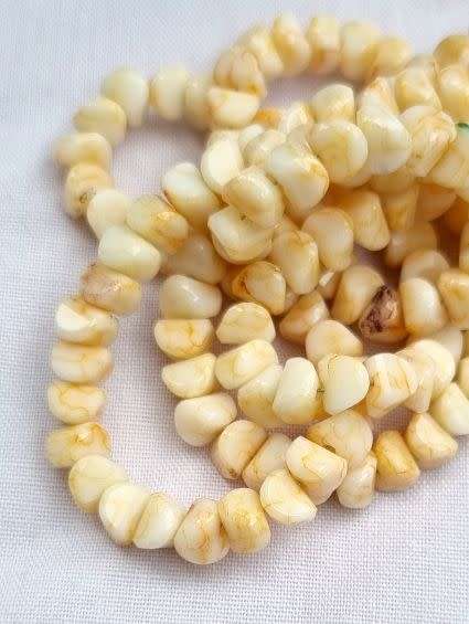 *Clearance Sale*20pc Orange / Nugget/  Marble  Glass Beads (6 x 4mm)
