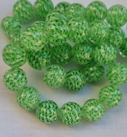 *Clearance Sale*1 pc  (+/-12mm)   Green  / White Inner Detail Handmade Lampwork