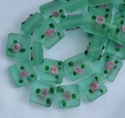 4pc (+/-12mm)   Green / Frosted  / Square  / Lampwork Glass Beads
