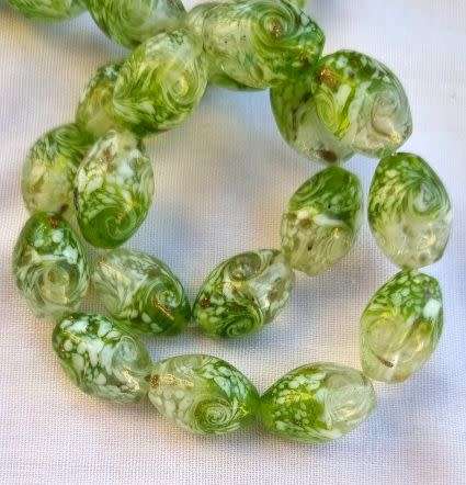*Clearance Sale*1 pc  (+/-15mm)   Green / White / Gold Sand / Oval  Handmade Lampwork
