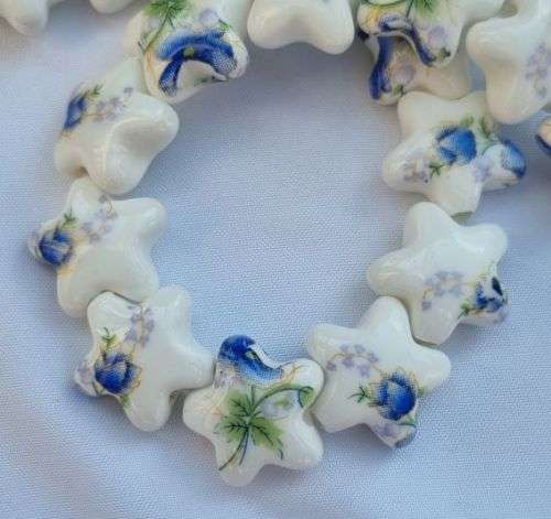 *Clearance Sale*4pc x (16x15mm) White / Painted / Blue / Flowers / Star Porcelain Beads