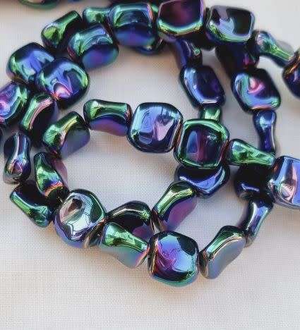 *Clearance Sale*10pc  (10.5x11mm) Purple / Green / Nugget  / Electroplate  Glass