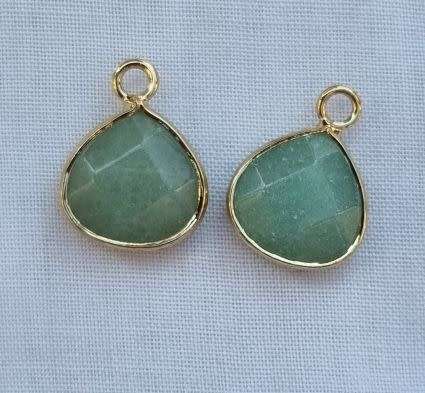 *Clearance Sale*1pc  Natural / Green / Dyed  / Jade / Gold Tone /Charm  (+/- 17 x 13mm)
