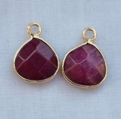 *Clearance Sale*1pc  Natural / Purple / Dyed  / Jade / Gold Tone /Charm  (+/- 17 x 13mm)